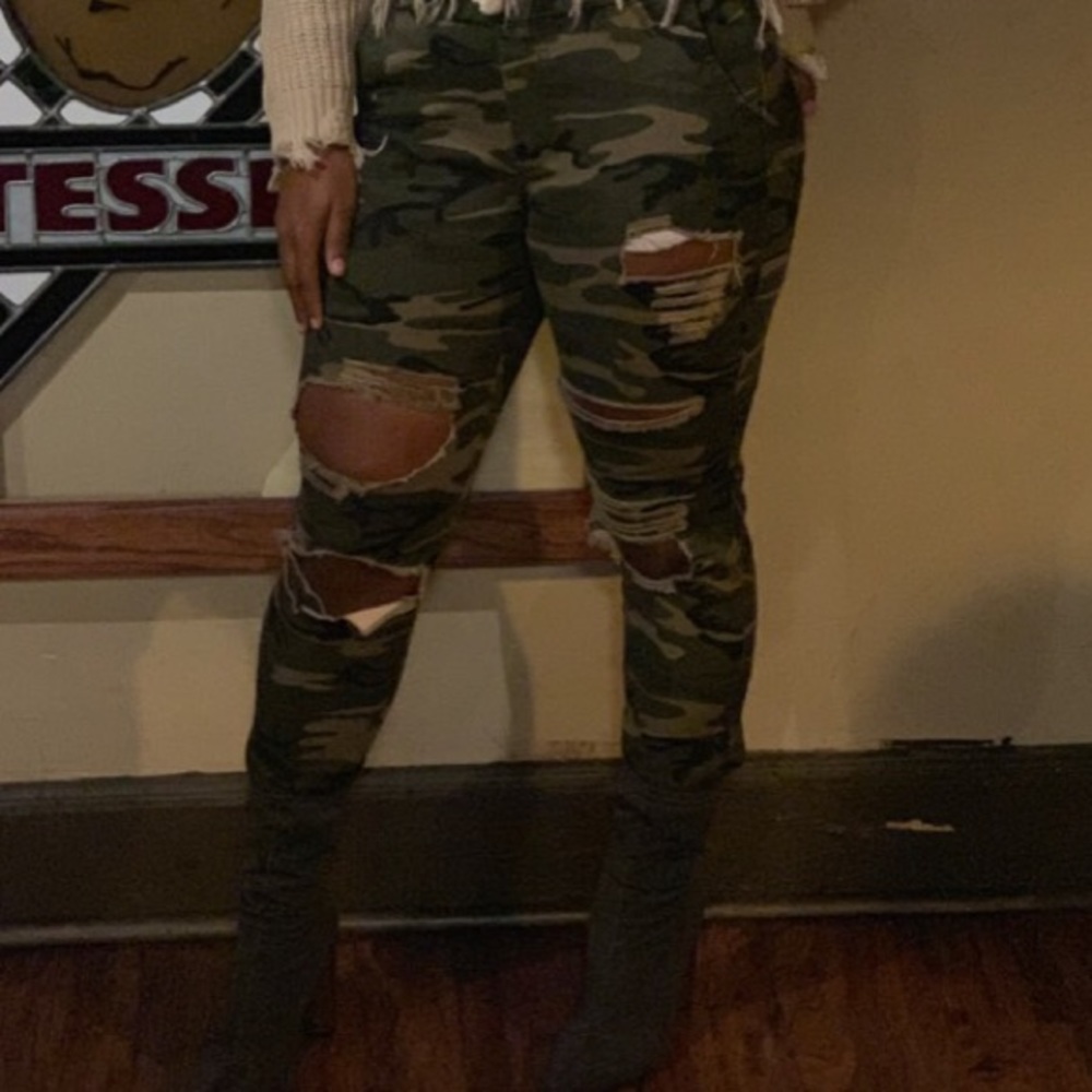 Camo pants